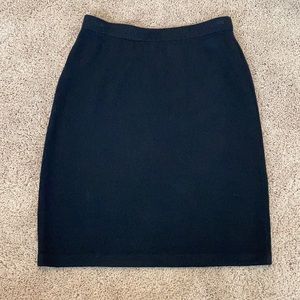 St JOHN black knit skirt